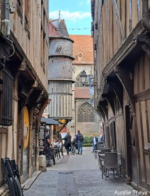 Le Clos Guivet Troyes Exterior foto
